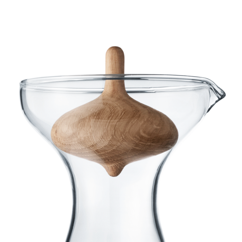 Alfredo Glass Carafe with Carved Oak Stopper